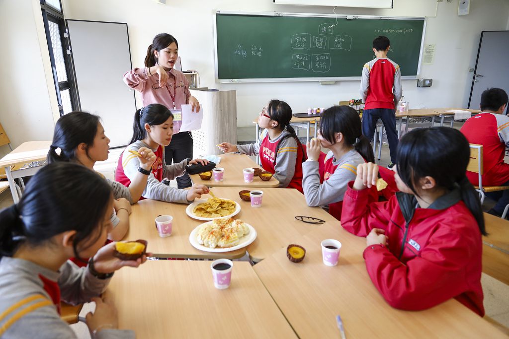 國一至國三第二外語食之饗宴 (5).jpg